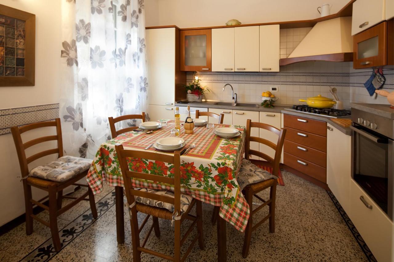 Casa Zafferano Guest House Albenga Luaran gambar