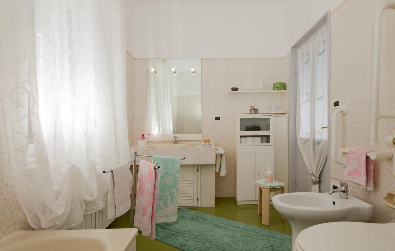 Casa Zafferano Guest House Albenga Luaran gambar