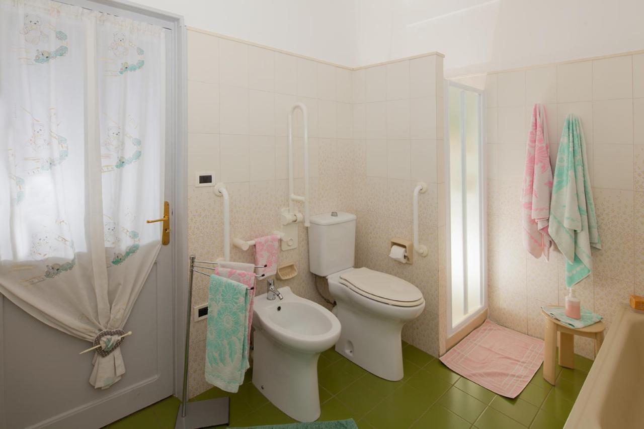 Casa Zafferano Guest House Albenga Luaran gambar